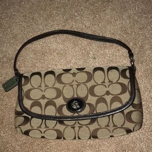 Beautiful retro coach bag